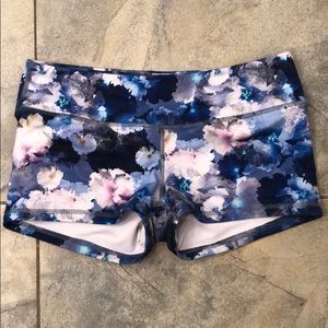 Like new Fleo shorts